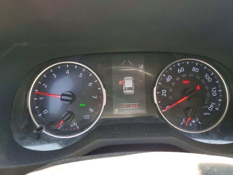 Photo 9 from auction – 2019 TOYOTA RAV4 with VIN JTMW1RFV5KJ014228