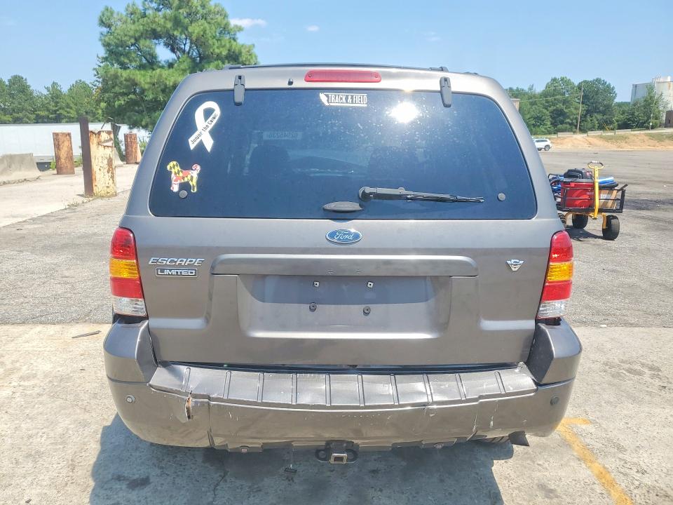 Photo 6 from auction – 2005 FORD ESCAPE with VIN 1FMCU94145KE09103
