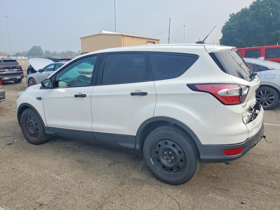 Photo 2 from auction – 2017 FORD ESCAPE with VIN 1FMCU0F76HUC05778