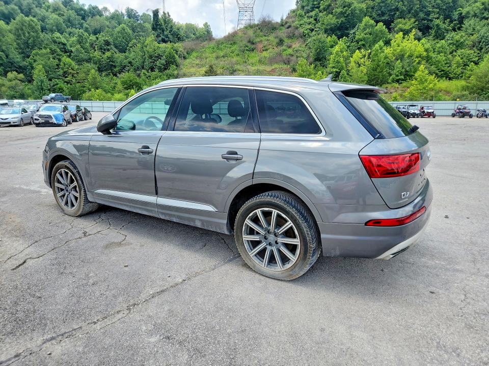 Photo 2 from auction – 2017 AUDI Q7 with VIN WA1LHAF78HD036162