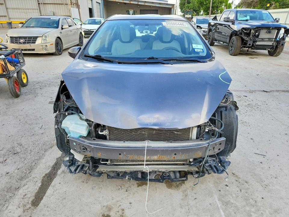 Photo 5 from auction – 2015 TOYOTA PRIUS C with VIN JTDKDTB38F1586214