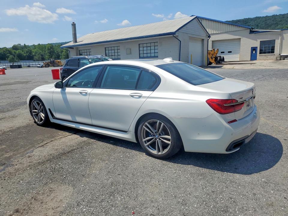Photo 2 from auction – 2016 BMW 750 with VIN WBA7F2C57GG419395