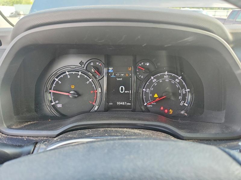 Photo 9 from auction – 2022 TOYOTA 4RUNNER with VIN JTEEU5JRXN5254597