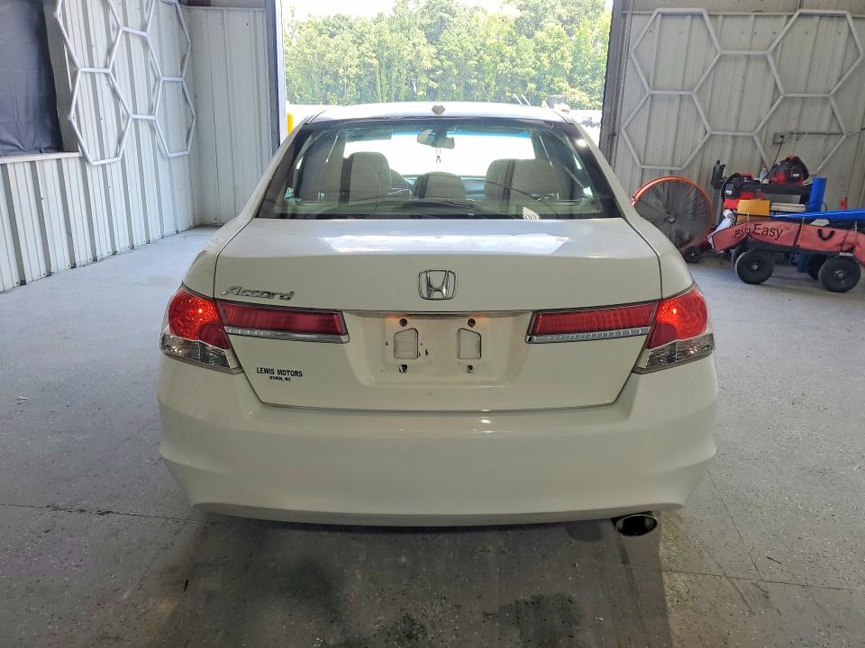 Photo 6 from auction – 2012 HONDA ACCORD with VIN 1HGCP2F89CA137617