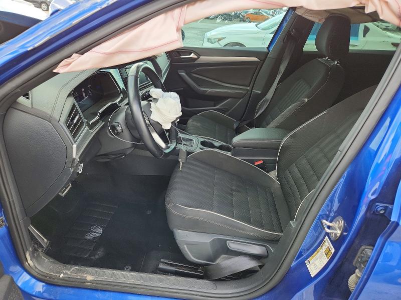 Photo 7 from auction – 2024 VOLKSWAGEN JETTA with VIN 3VWBM7BUXRM000424