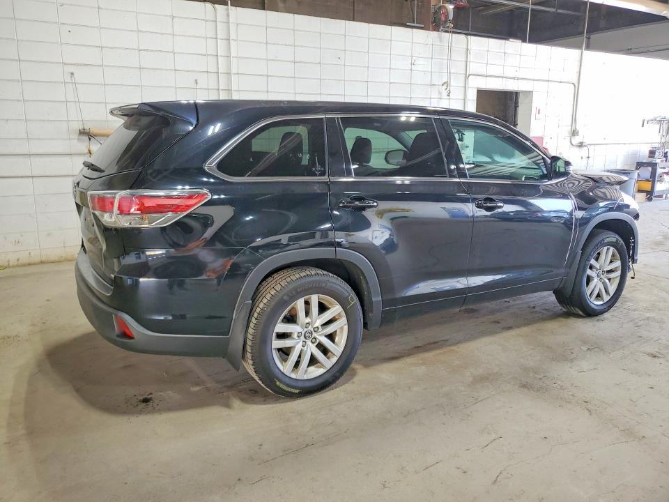 Photo 3 from auction – 2016 TOYOTA HIGHLANDER with VIN 5TDBKRFH0GS300861
