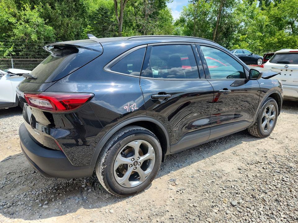Photo 3 from auction – 2025 FORD ESCAPE with VIN 1FMCU9MN3SUB12956