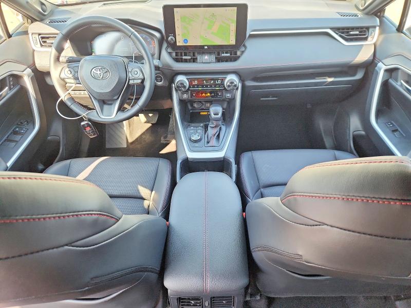 Photo 8 from auction – 2025 TOYOTA RAV4 with VIN JTMFB3FV8SD281727