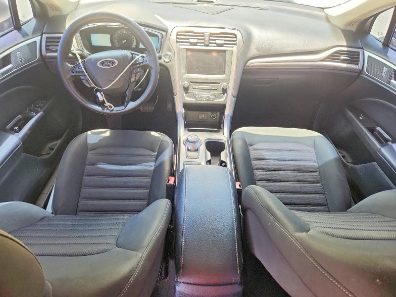 Zdjęcie 8 z aukcji – 2017 FORD FUSION z VIN 3FA6P0HD4HR364100