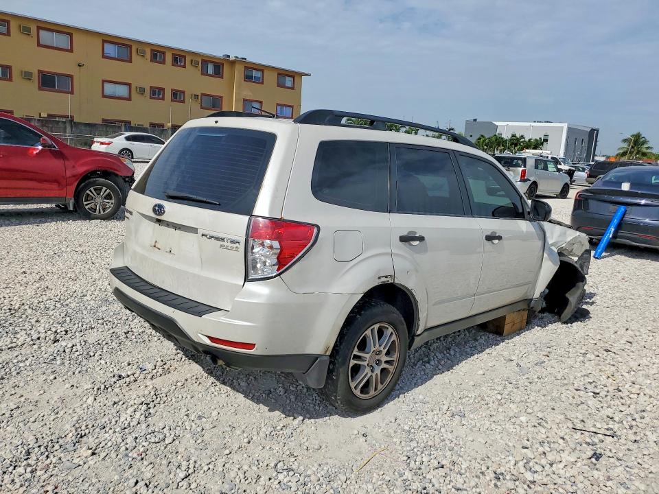 Photo 3 from auction – 2011 SUBARU FORESTER with VIN JF2SHABC2BH778997