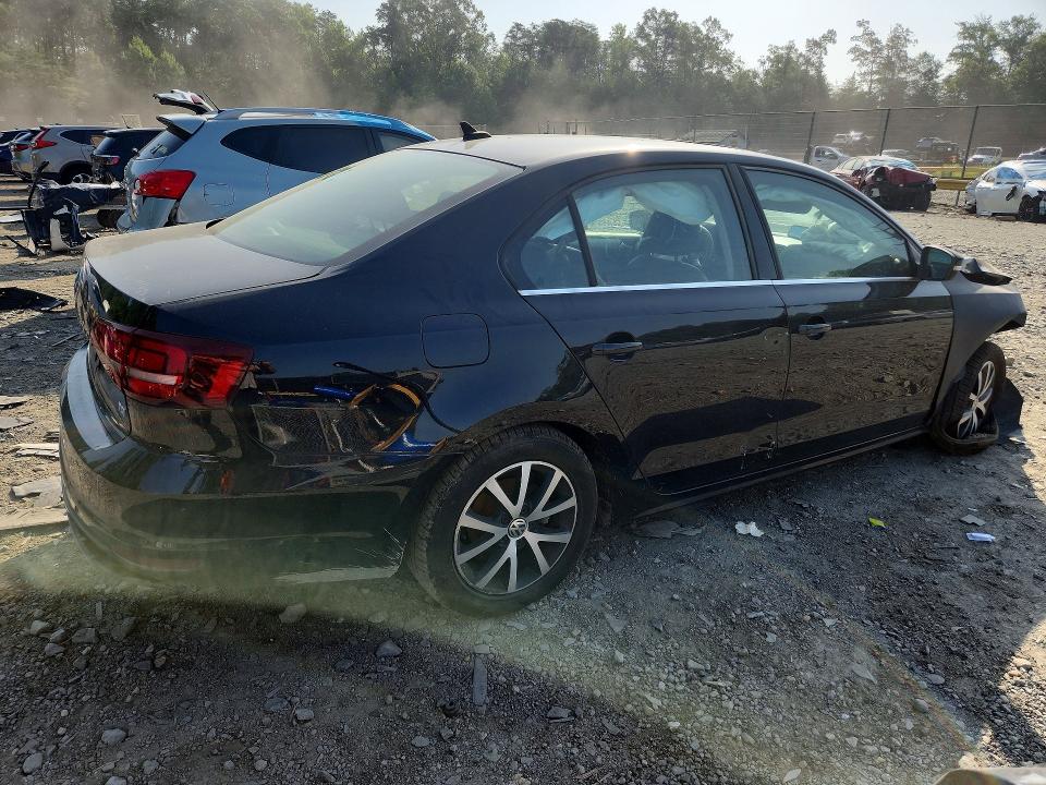 Photo 3 from auction – 2017 VOLKSWAGEN JETTA with VIN 3VWDB7AJ9HM208220