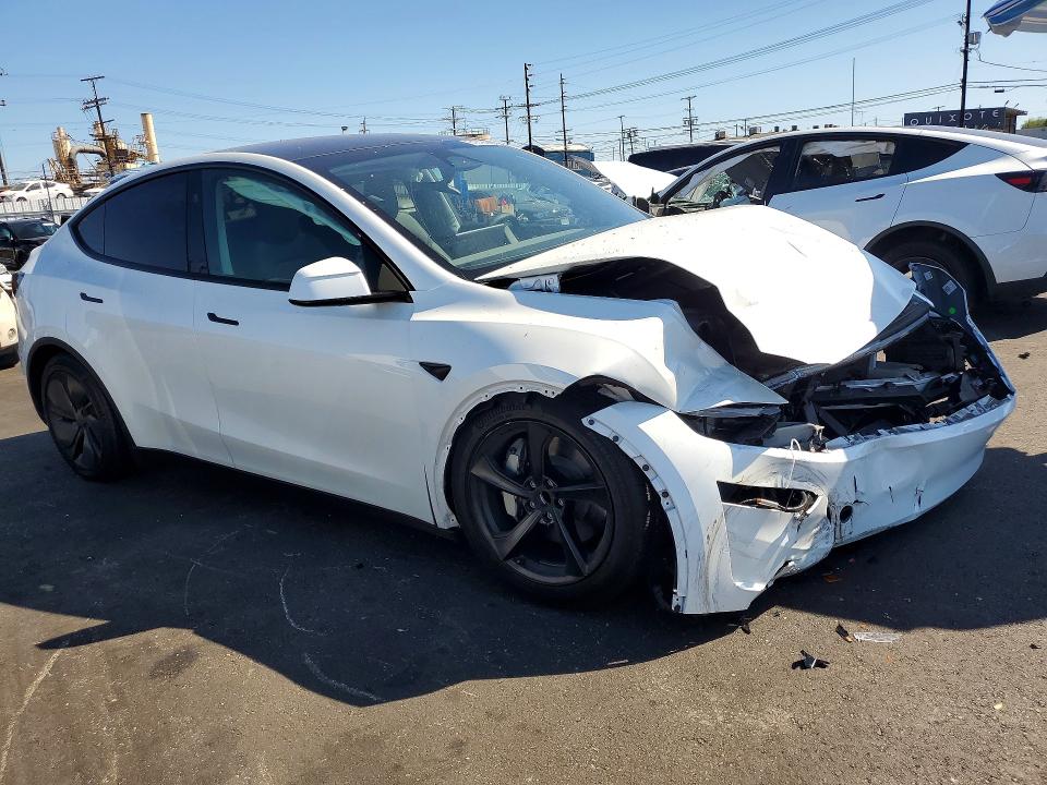 Photo 4 from auction – 2026 TESLA MODEL Y with VIN 7SAYGDED8TF384863