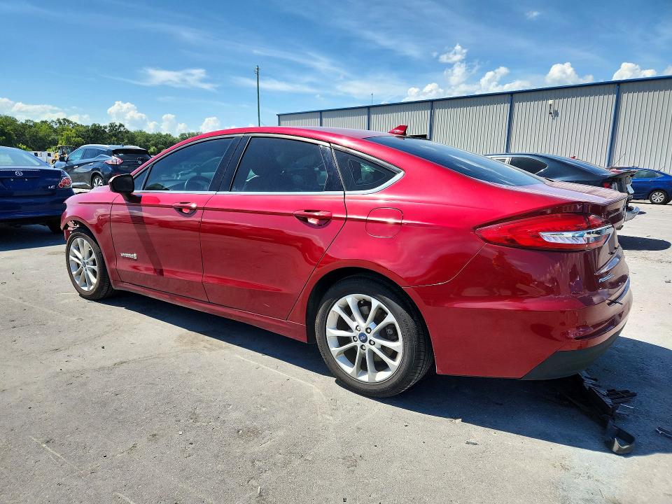Foto 2 de la subasta – 2019 FORD FUSION con VIN 3FA6P0LU1KR205582