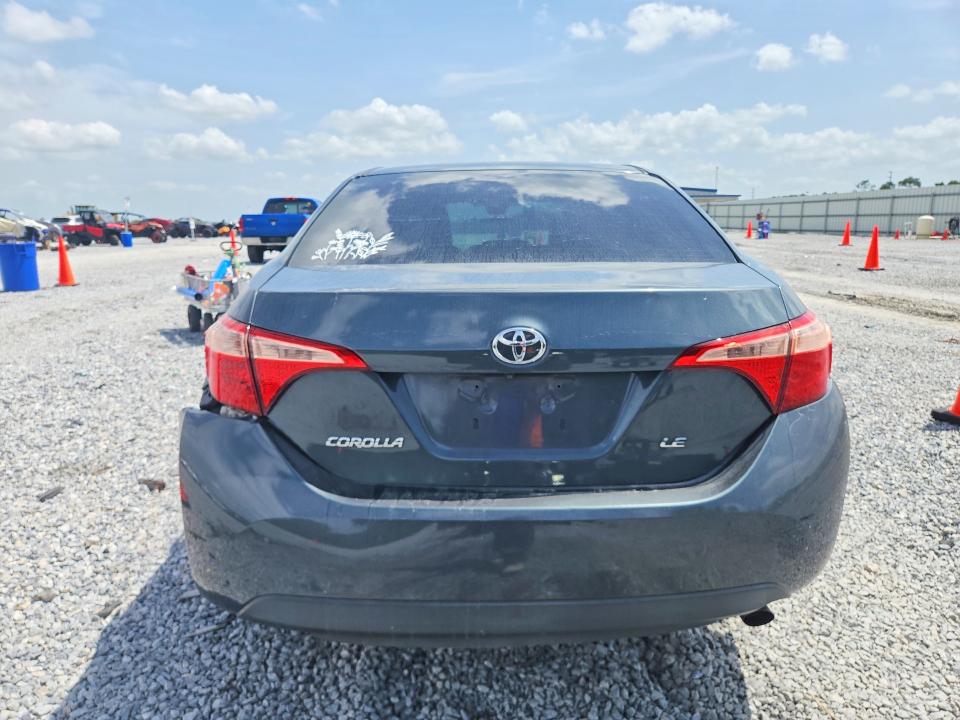 Photo 6 from auction – 2017 TOYOTA COROLLA with VIN 5YFBURHEXHP697311
