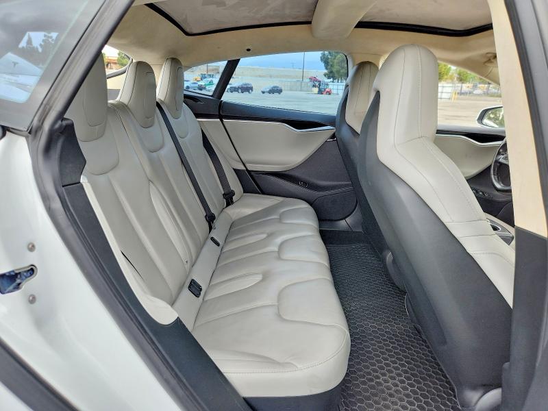 Photo 10 from auction – 2016 TESLA MODEL S with VIN 5YJSA1E47GF145197