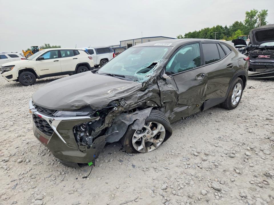 CHEVROLET TRAX 2024 with VIN KL77LFE24RC021011 - Photo from auction