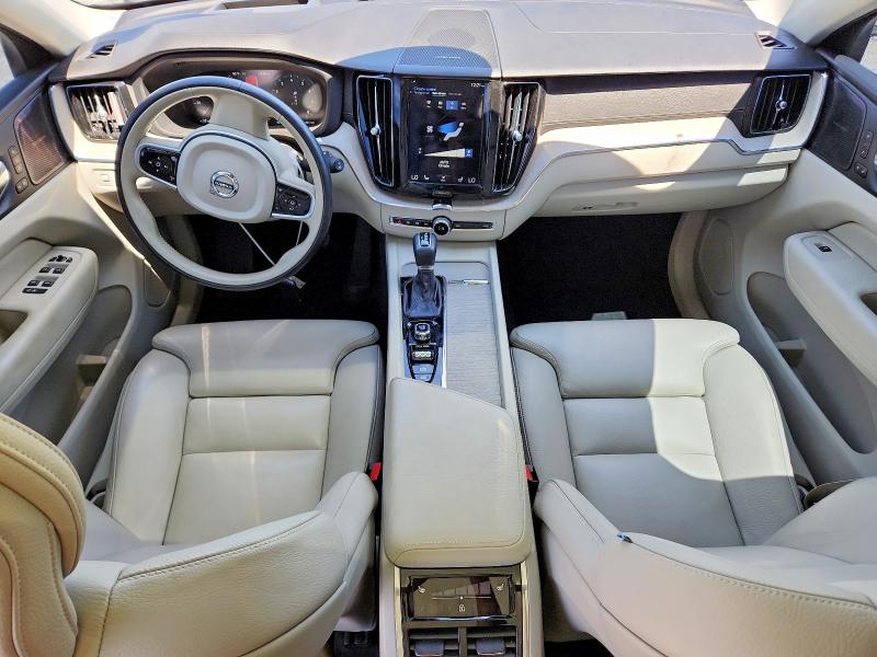 Photo 8 from auction – 2020 VOLVO XC60 with VIN YV4102RL3L1610631