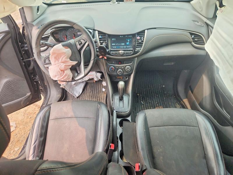 Photo 8 from auction – 2017 CHEVROLET TRAX with VIN 3GNCJLSB0HL252704