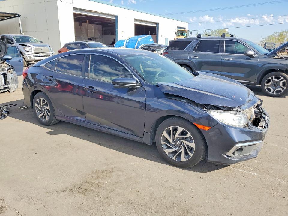 Photo 4 from auction – 2018 HONDA CIVIC with VIN 2HGFC2F75JH531291