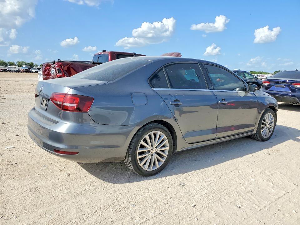 Photo 3 from auction – 2016 VOLKSWAGEN JETTA with VIN 3VWL07AJ1GM395291