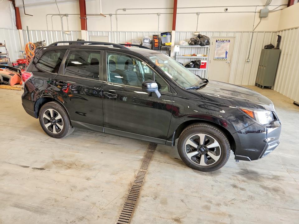 Photo 4 from auction – 2018 SUBARU FORESTER with VIN JF2SJAEC0JH601007