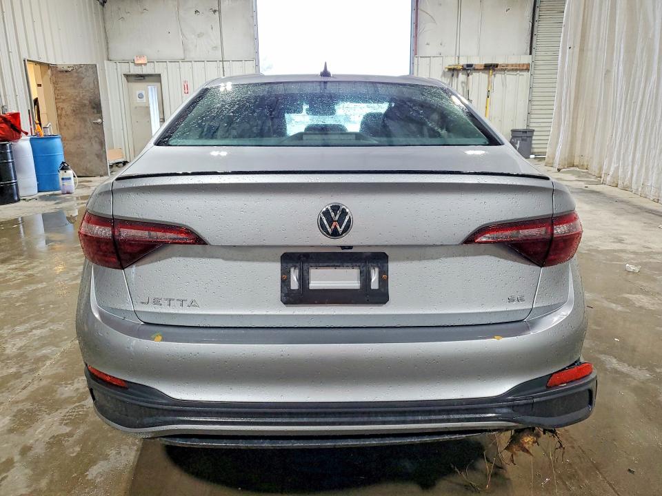Photo 6 from auction – 2023 VOLKSWAGEN JETTA with VIN 3VW7M7BU3PM042923