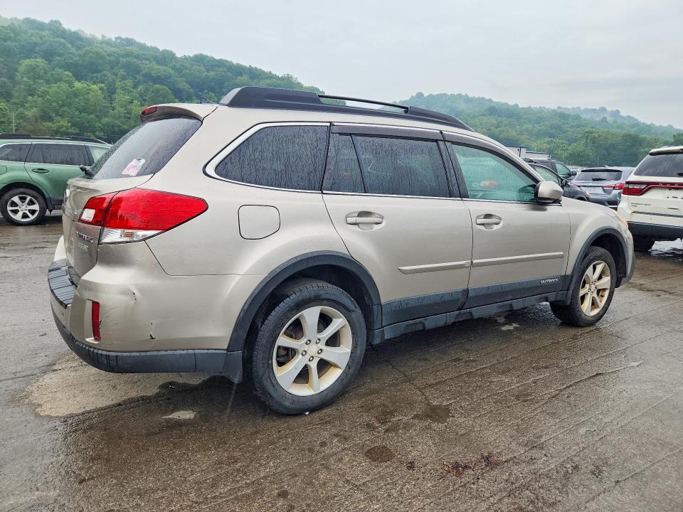Photo 3 from auction – 2014 SUBARU OUTBACK with VIN 4S4BRBDC3E3296552