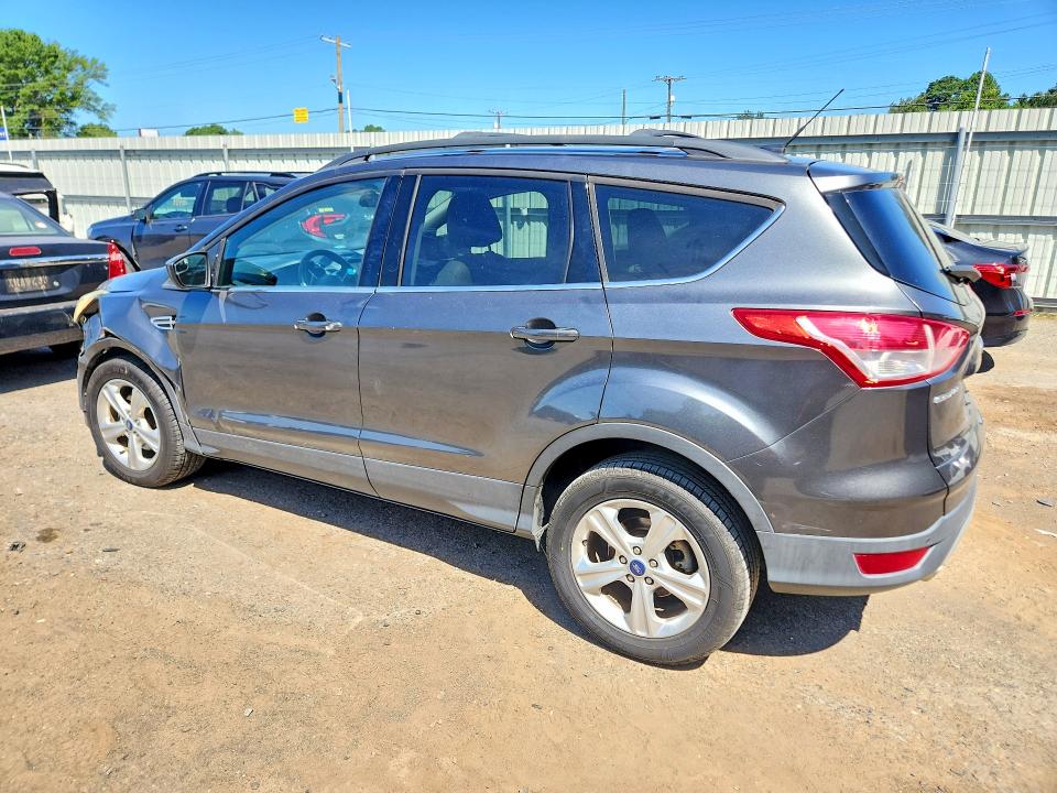 Photo 2 from auction – 2016 FORD ESCAPE with VIN 1FMCU0GX5GUC05591