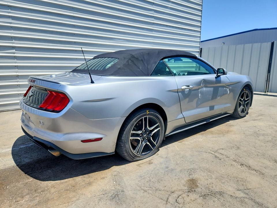 Photo 3 from auction – 2023 FORD MUSTANG with VIN 1FATP8UH2P5111577