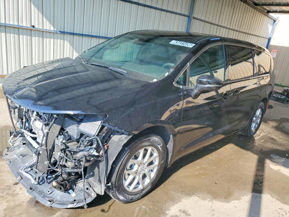 CHRYSLER PACIFICA 2026 with VIN 2C4RC1BG0TR250444 - Photo from auction