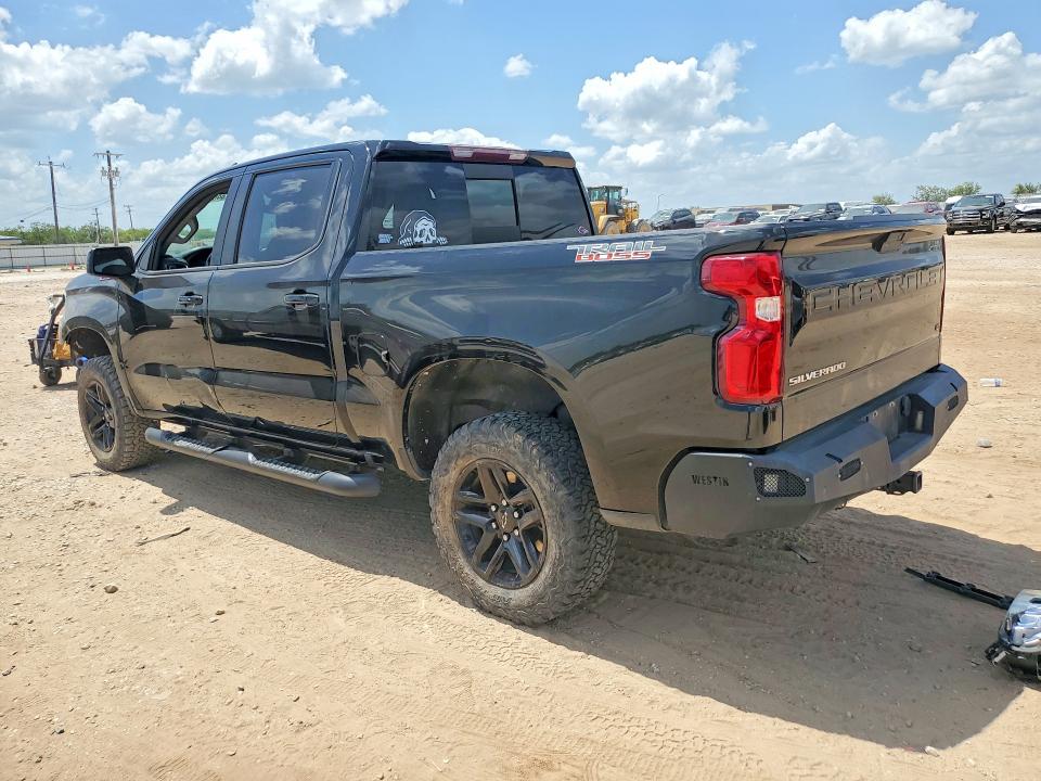Photo 2 from auction – 2021 CHEVROLET SILVERADO with VIN 3GCPYFED2MG234535
