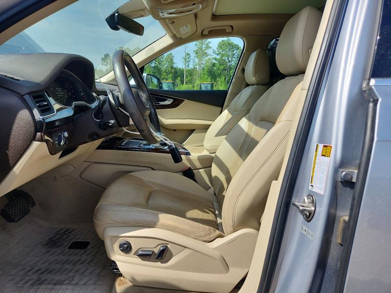 Photo 7 from auction – 2017 AUDI Q7 with VIN WA1VAAF70HD050098