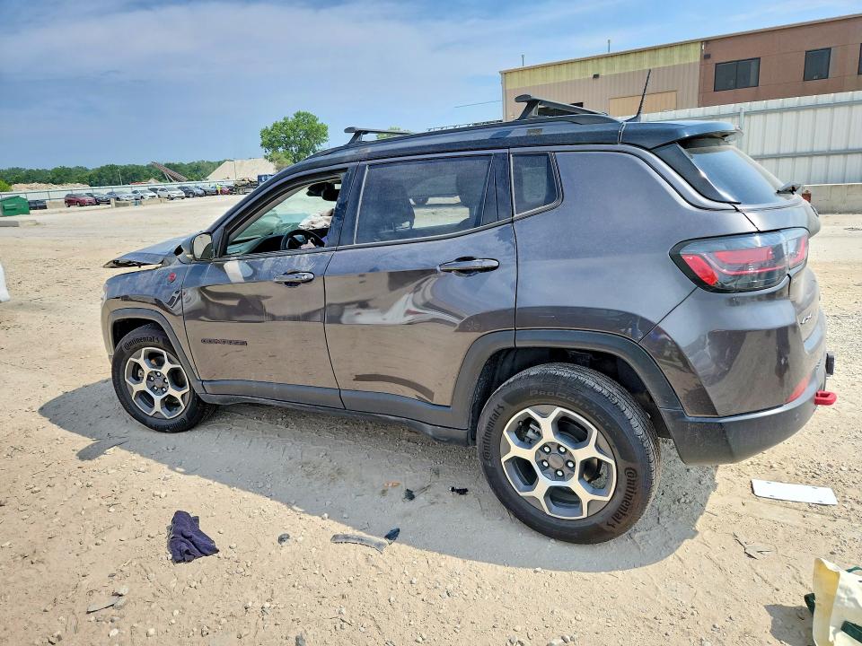 Photo 2 from auction – 2022 JEEP COMPASS with VIN 3C4NJDDB2NT156931