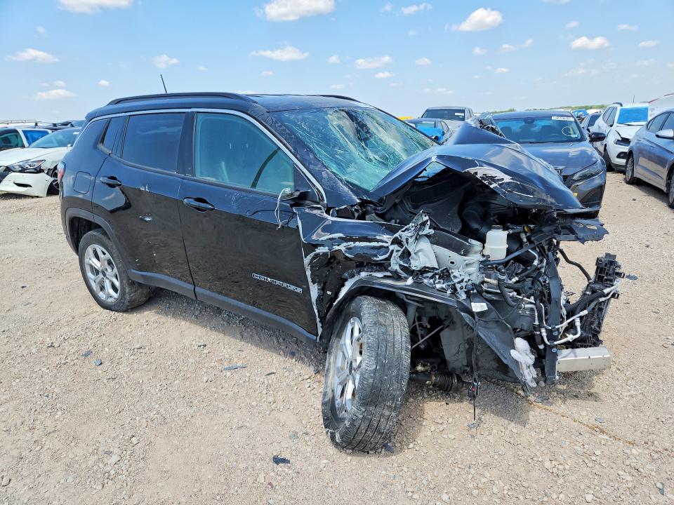 Photo 4 from auction – 2025 JEEP COMPASS with VIN 3C4NJDBN8ST607708