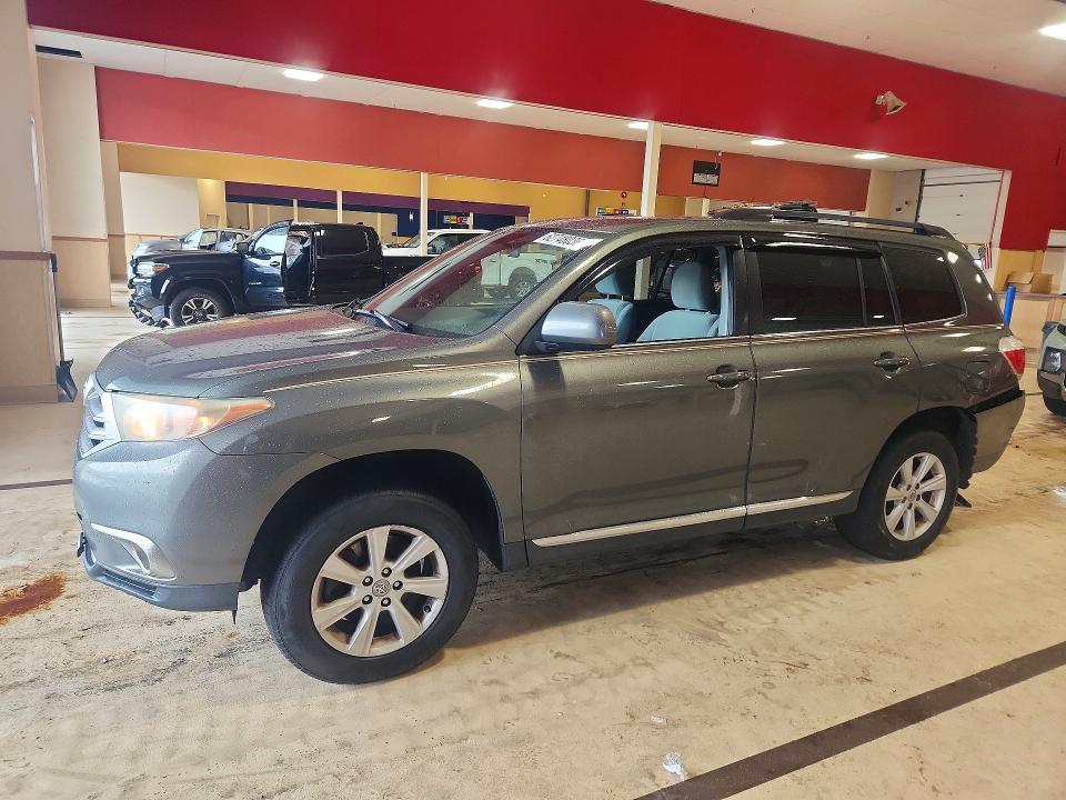 TOYOTA HIGHLANDER 2012 with VIN 5TDZK3EH2CS081604 - Photo from auction