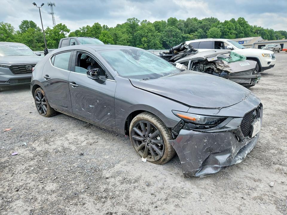 Photo 4 from auction – 2022 MAZDA 3 with VIN JM1BPBML2N1510971