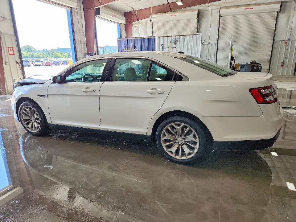Photo 2 from auction – 2015 FORD TAURUS with VIN 1FAHP2F83FG152206