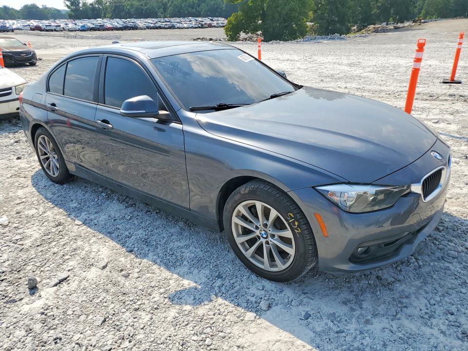 Photo 4 from auction – 2017 BMW 320 with VIN WBA8A9C59HK620502