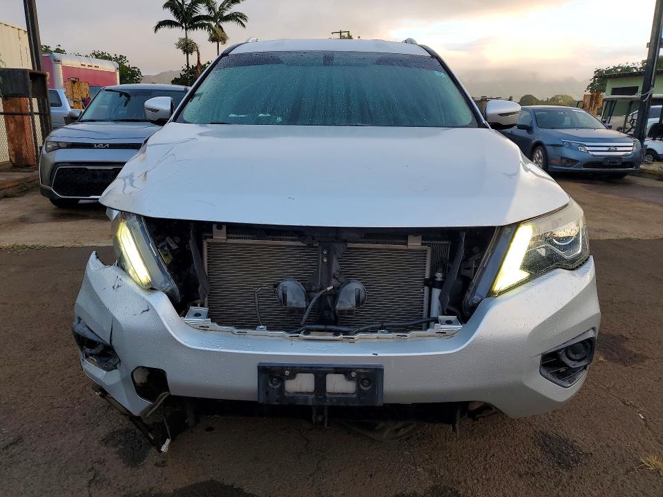 Photo 5 from auction – 2017 NISSAN PATHFINDER with VIN 5N1DR2MM4HC619304