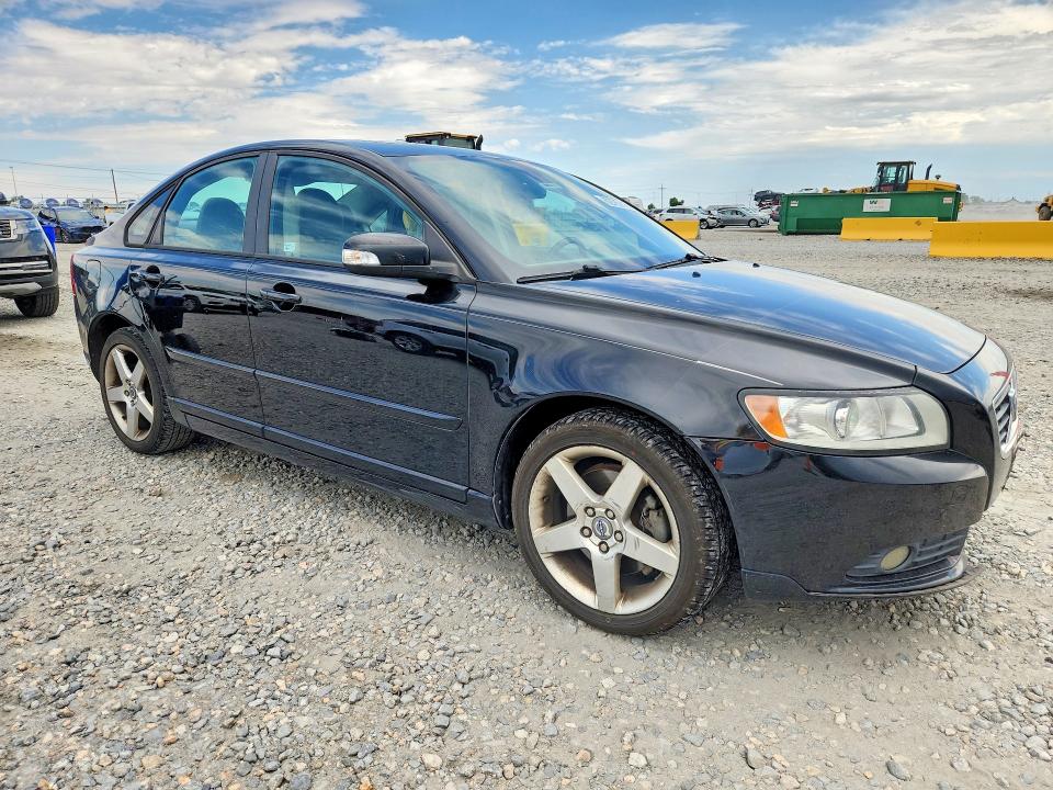 Фото 4 с аукциона – 2008 VOLVO S40 с VIN YV1MS382882384753