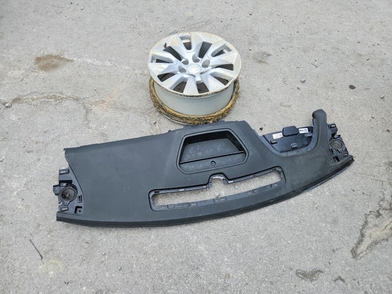 Photo 12 from auction – 2022 CHEVROLET SILVERADO with VIN 3GCPDBEK4NG532072