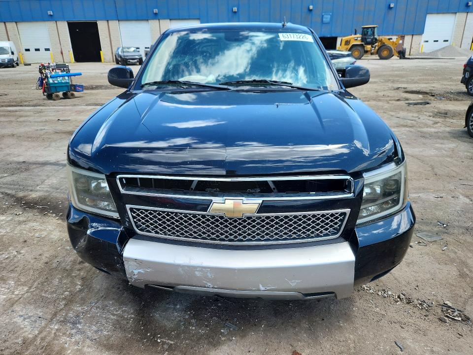 Photo 5 from auction – 2011 CHEVROLET AVALANCHE with VIN 3GNTKFE32BG355416