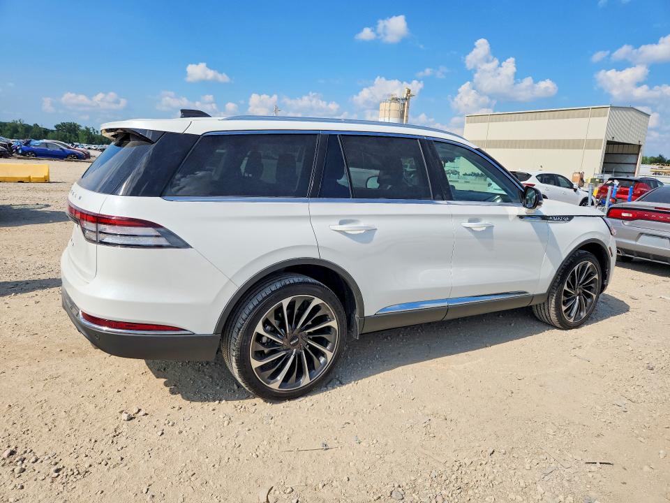 Photo 3 from auction – 2026 LINCOLN AVIATOR with VIN 5LM5J7XC4TGL12189