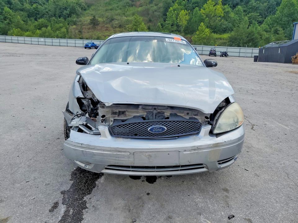 Photo 5 from auction – 2005 FORD TAURUS with VIN 1FAFP53U95A292546
