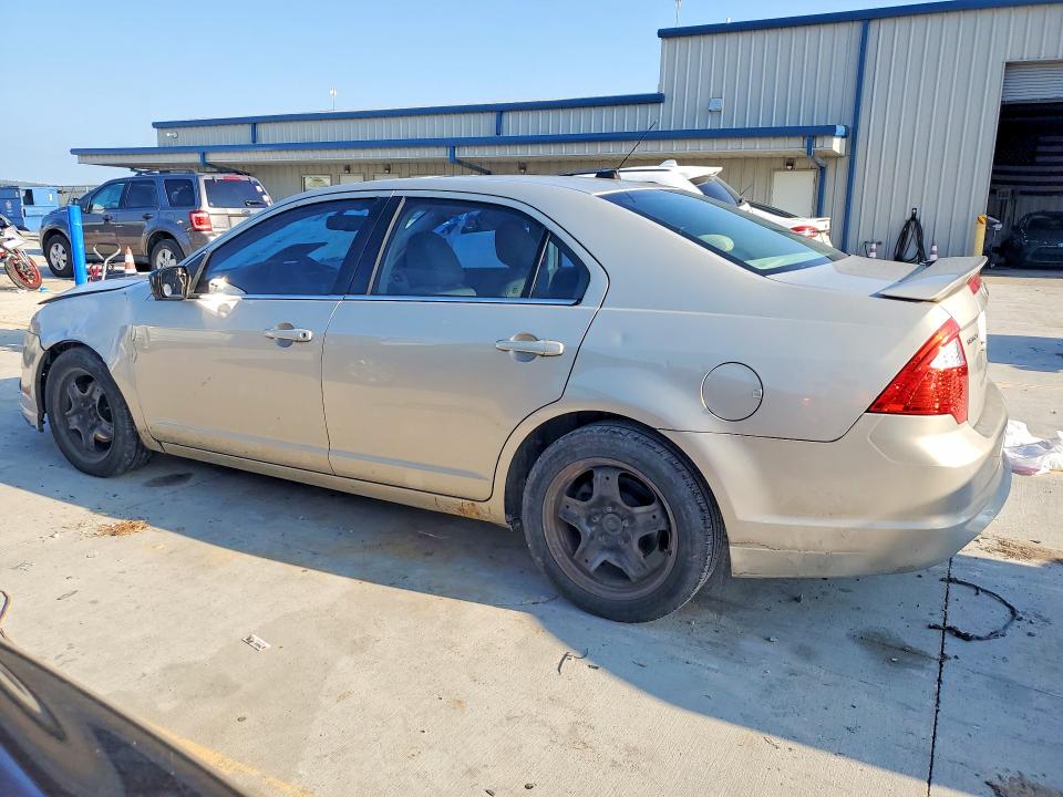 Photo 2 from auction – 2010 FORD FUSION with VIN 3FAHP0HA5AR354230
