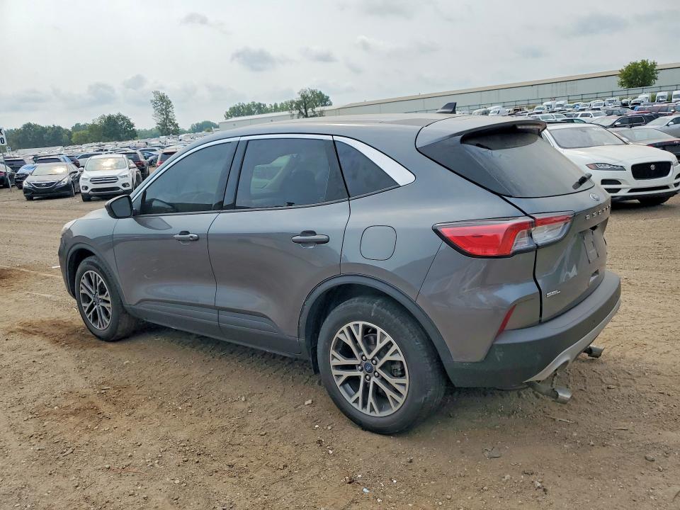 Photo 2 from auction – 2022 FORD ESCAPE with VIN 1FMCU9H67NUA91875