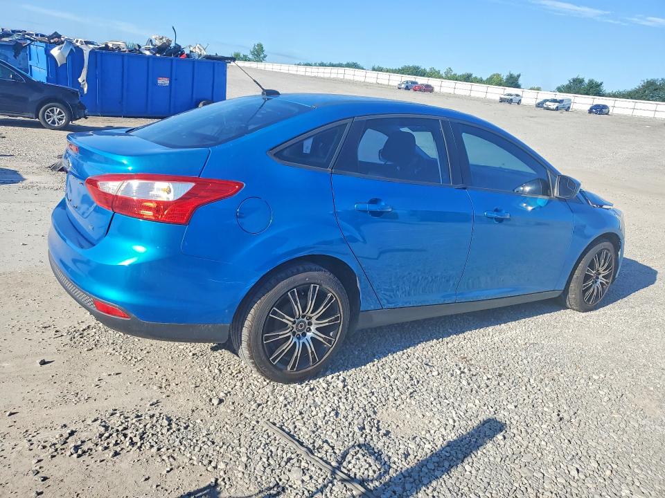 Photo 3 from auction – 2012 FORD FOCUS with VIN 1FAHP3F24CL139081