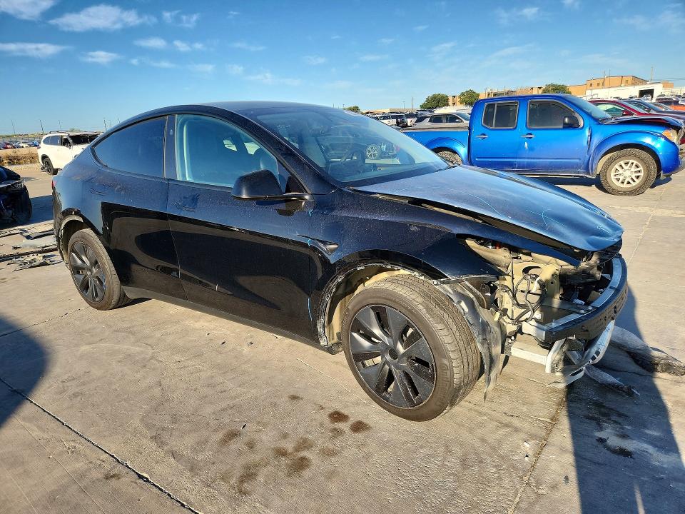 Фото 4 с аукциона – 2024 TESLA MODEL Y с VIN 7SAYGDEE6RA325311