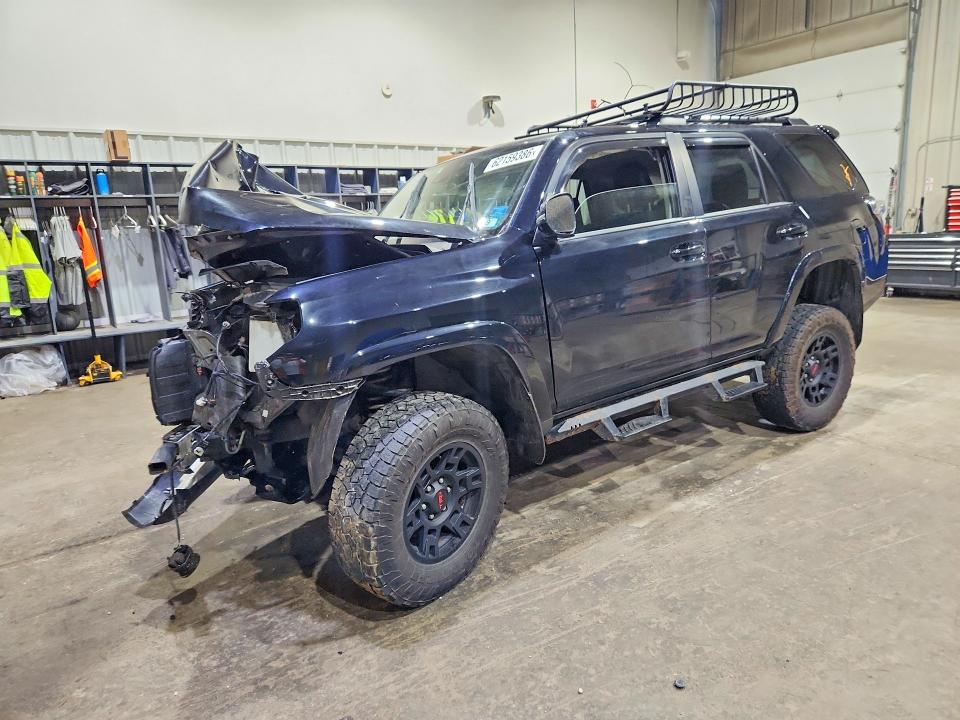 Photo 1 from auction – 2021 TOYOTA 4RUNNER with VIN JTEHU5JRXM5897169