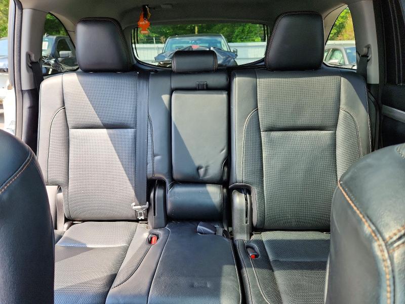 Photo 10 from auction – 2018 TOYOTA HIGHLANDER with VIN 5TDDZRFH8JS854497